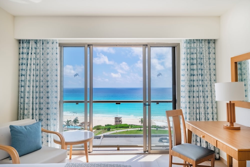 Premium Room, Partial Ocean View (accessible)