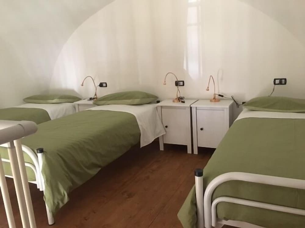 Shared Dormitory, Mixed Dorm, Accessible