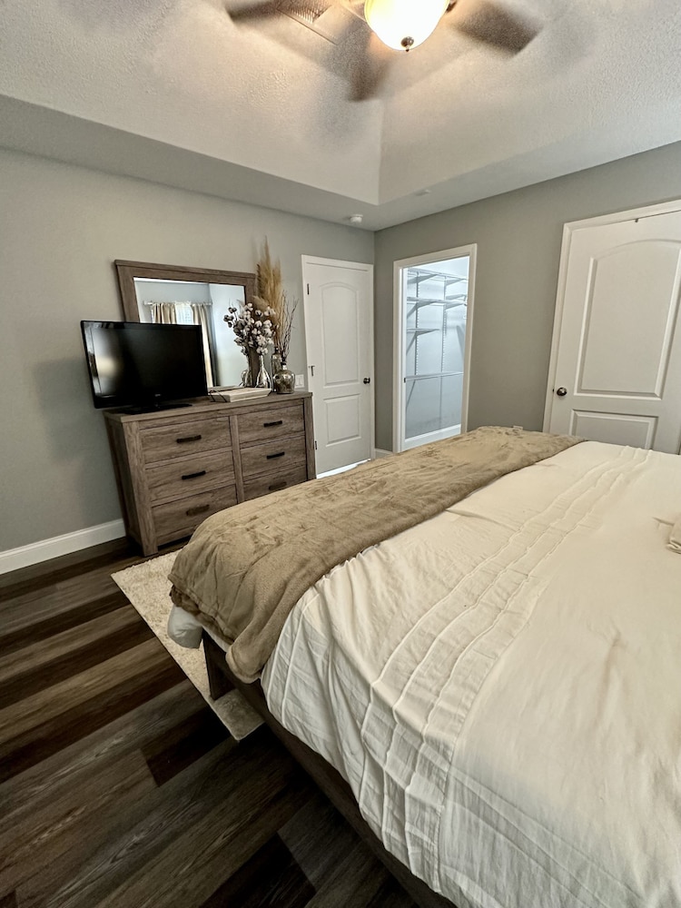House, 4 Bedrooms photo 2