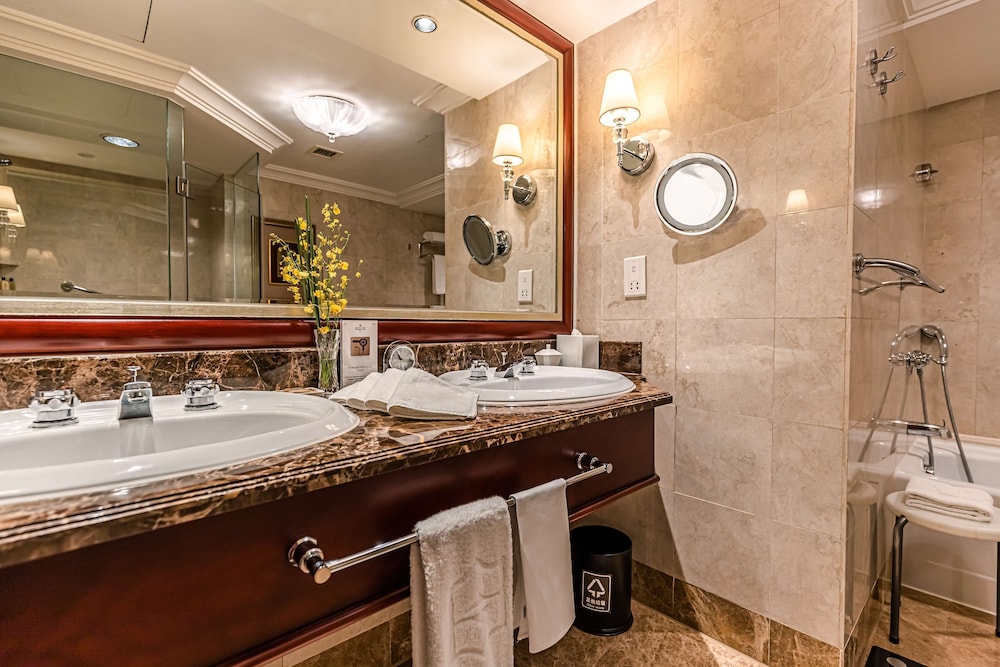Executive Suite photo 2