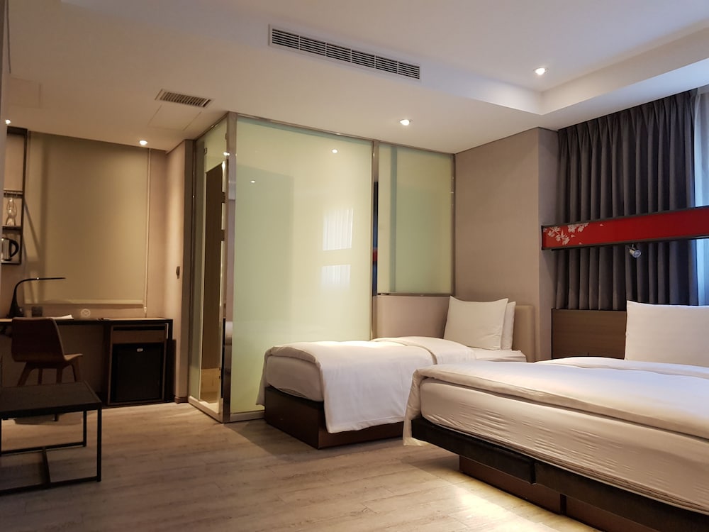 Elite Triple Room photo 2