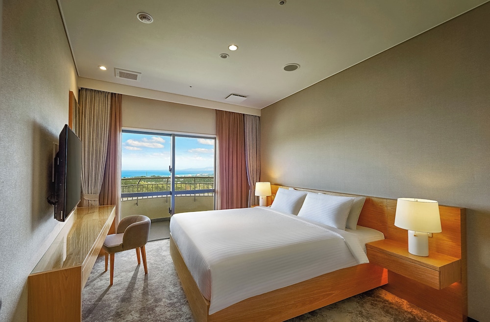 Suite, 1 Bedroom, Garden View (1 King, Tatami, Floor 6)