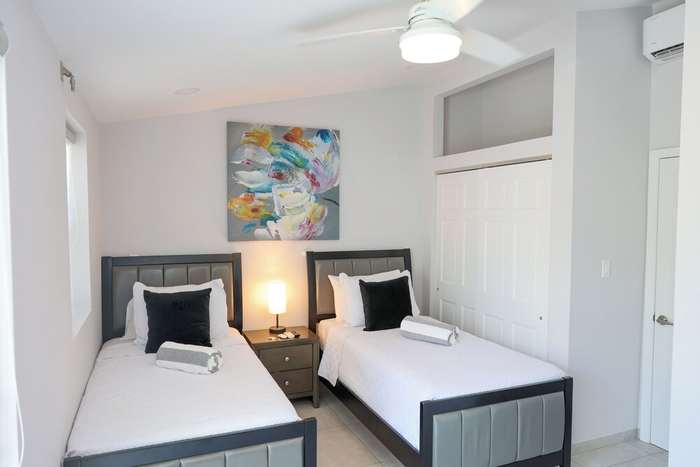 Luxury Townhome, Villa 232E photo 2