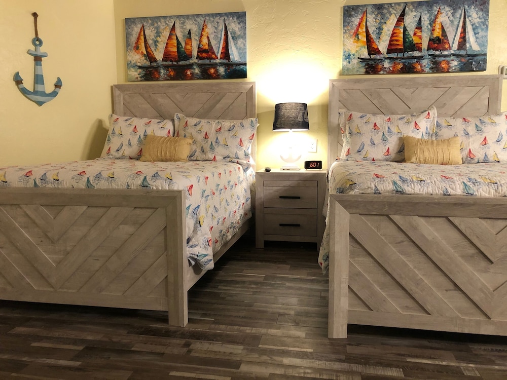 Double Room, 2 Double Beds, Pets Not Allowed photo 1