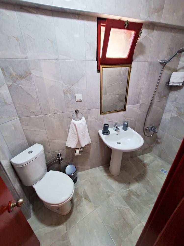 Standard Double Room, 1 Bedroom, Non Smoking, Sea View photo 2
