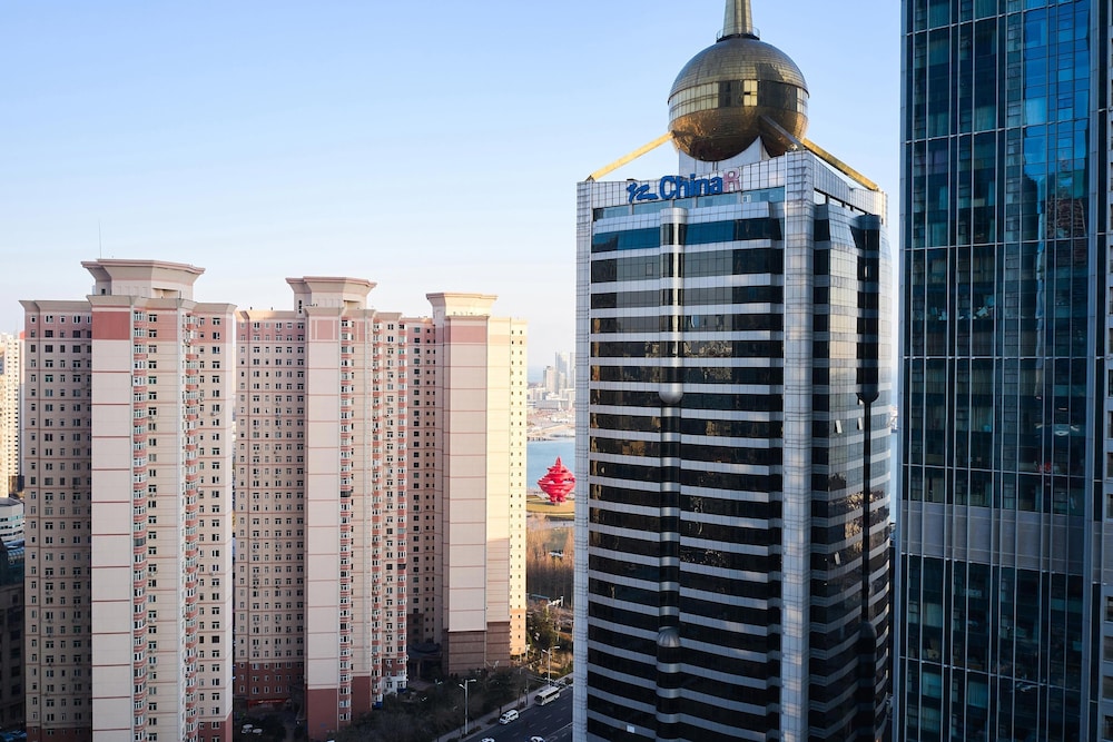 Deluxe Suite, 1 Bedroom, City View photo 2