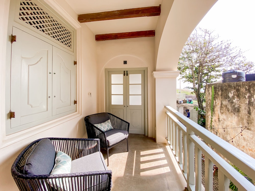 Deluxe Double Room, Courtyard View photo 3
