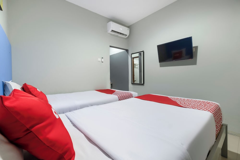 Standard Twin Room - Photo 5