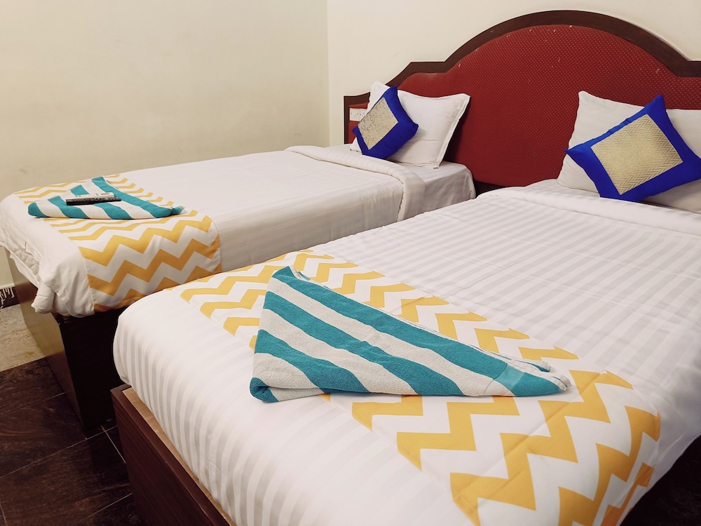 Standard Twin Room - Photo 13