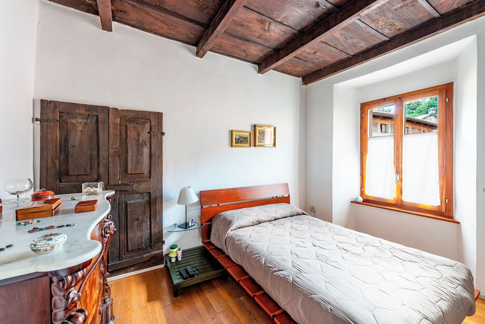Standard House, Multiple Bedrooms, Mountainside (Antica Torre)