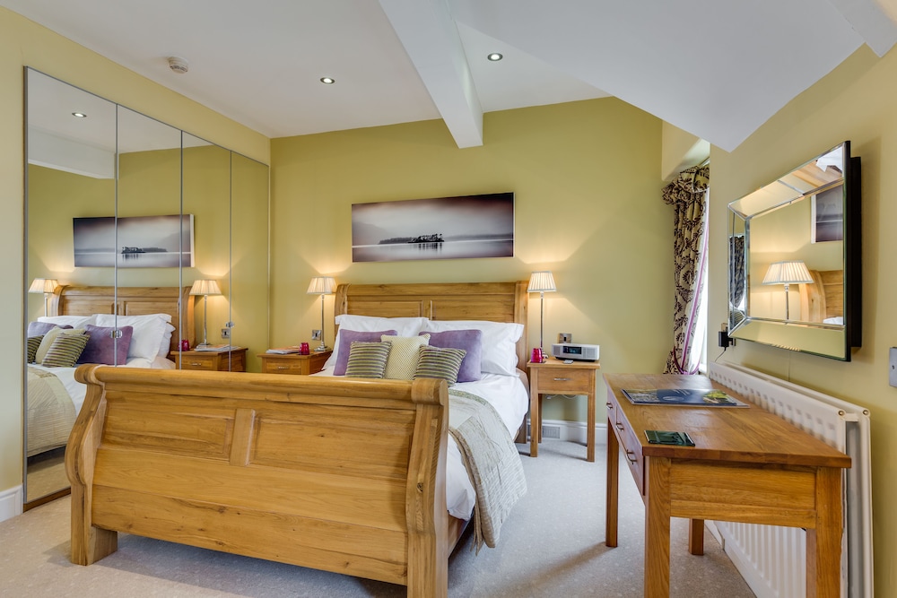 Suite (Seven) photo 3
