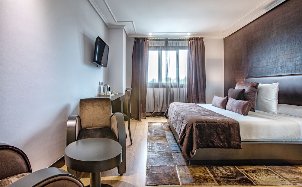 Superior Double Room - Photo 3