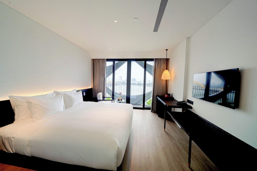 King Room River Front