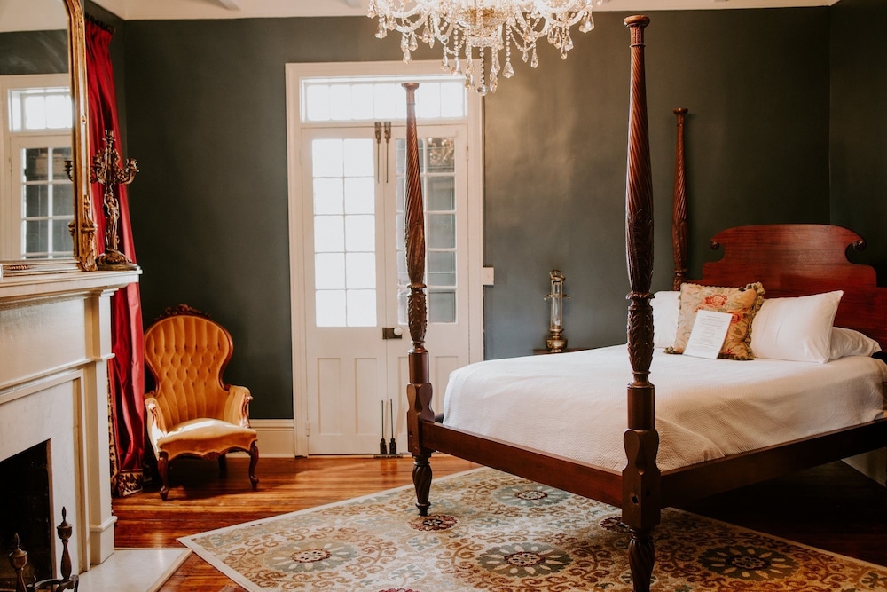 Voorhies Suite