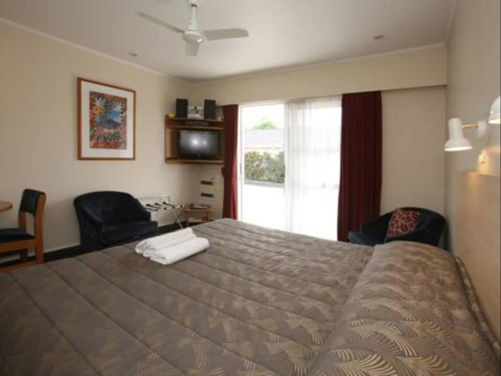 Twin Studio Unit