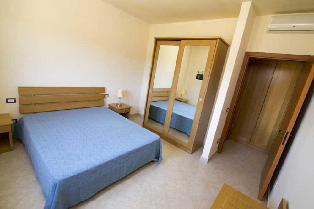 Family Room, 1 Bedroom