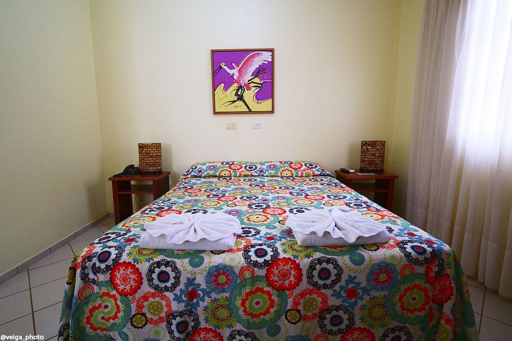 Deluxe Room, Multiple Bedrooms - Photo 10