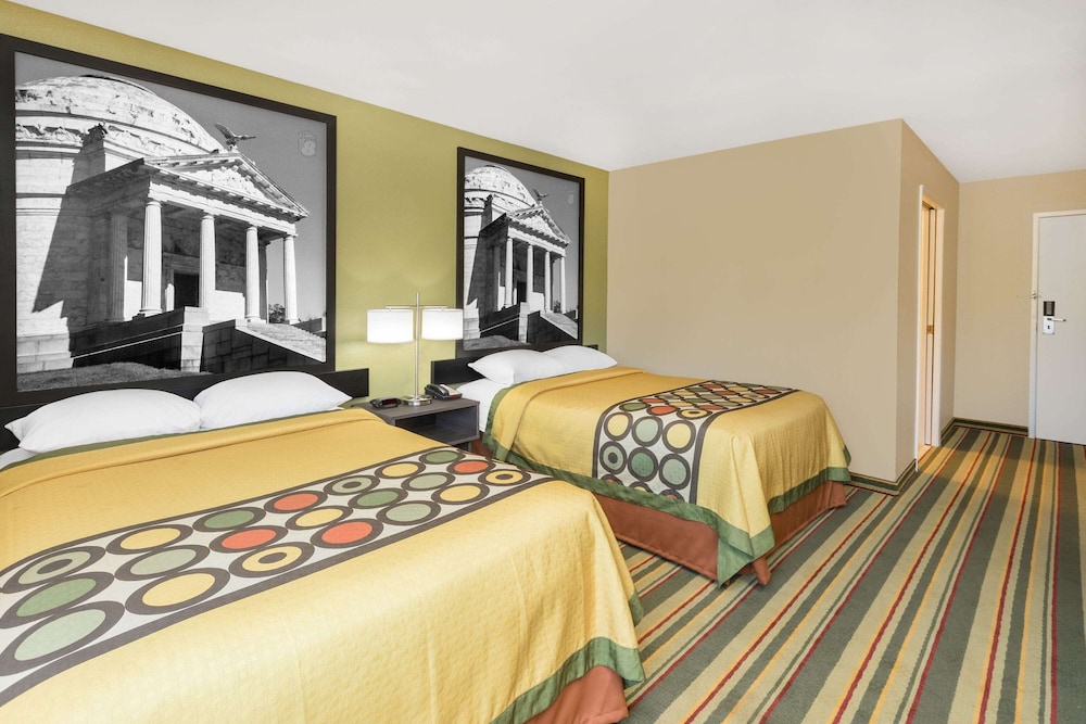 Deluxe Room, 2 Queen Beds, Non Smoking photo 1