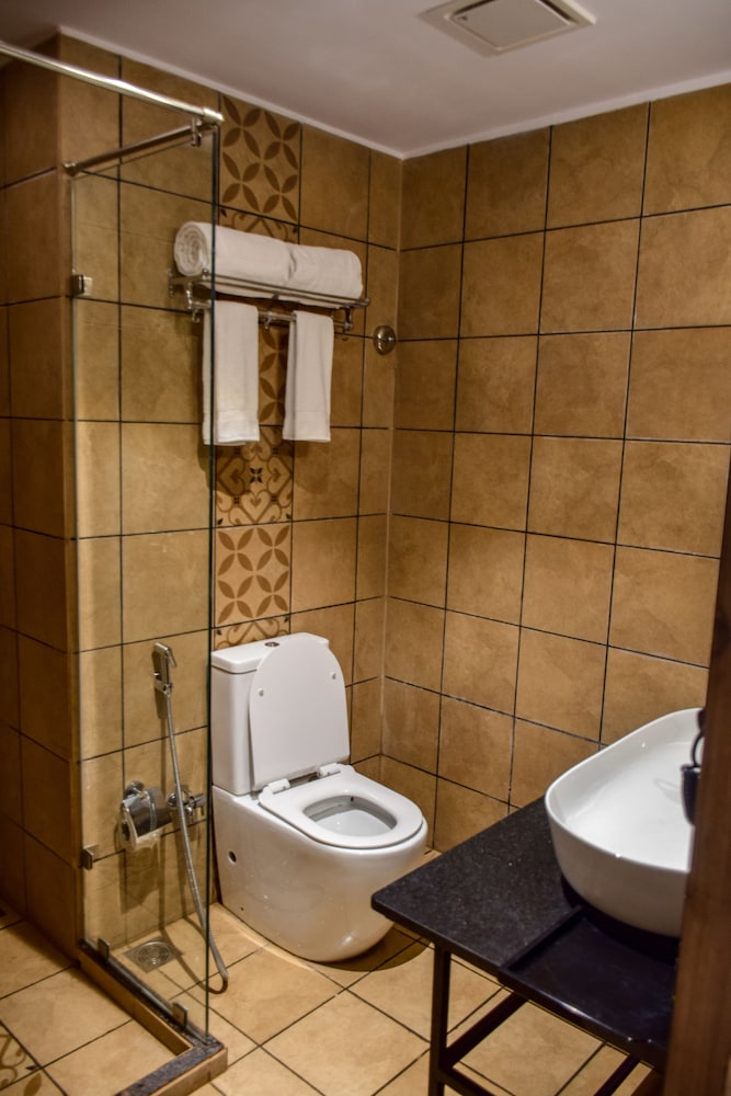 Summer Suite - Photo 8