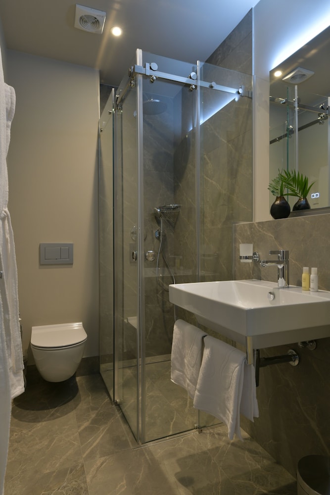 Senior Double Room