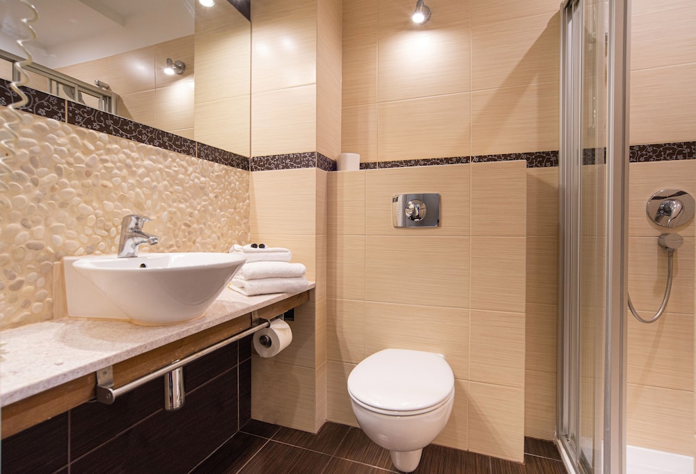 Double or Twin Room photo 3