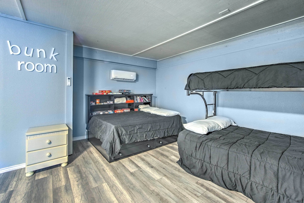 House (4 Bedrooms) photo 1