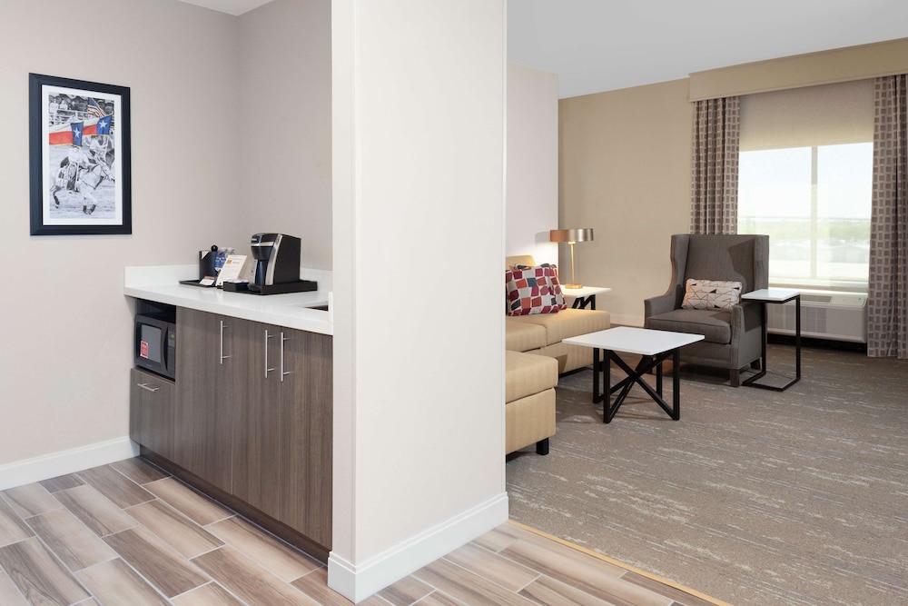 Junior Suite, 1 King Bed photo 3