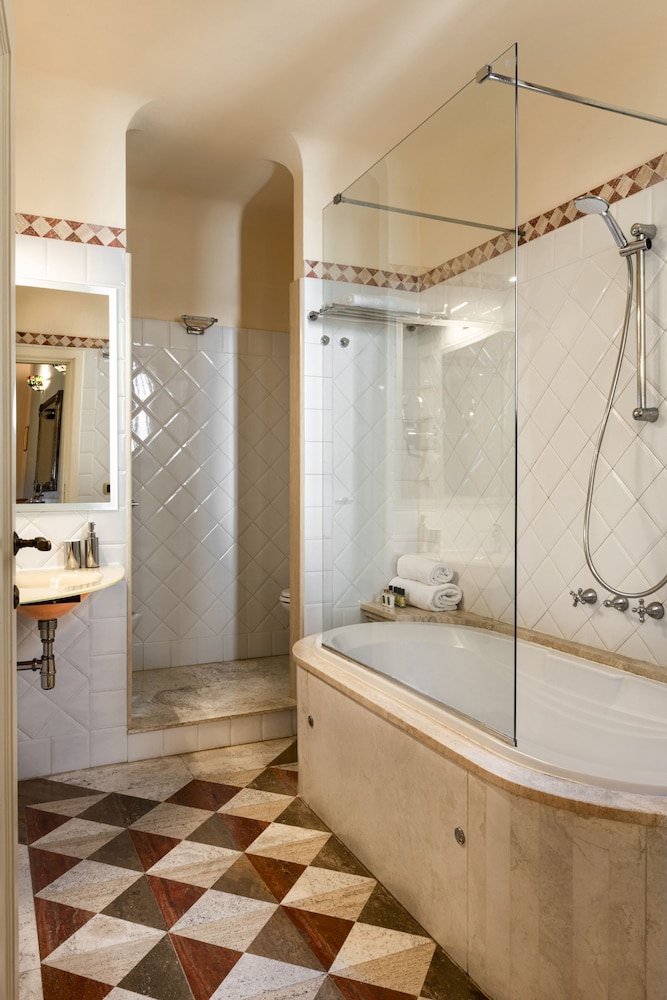 Superior Double Room - Photo 3