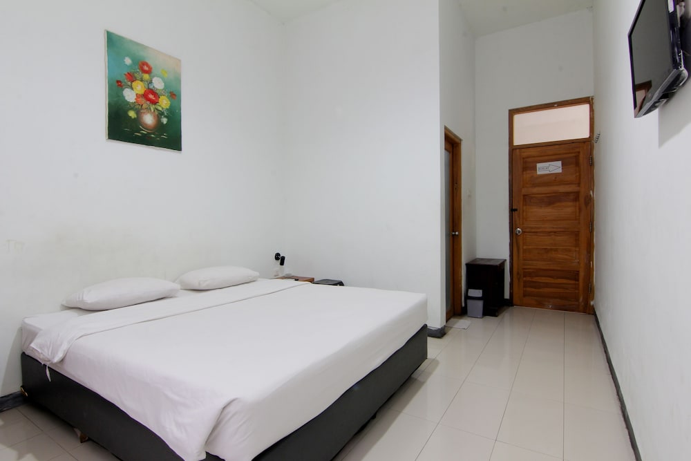 Standard Room - Photo 1