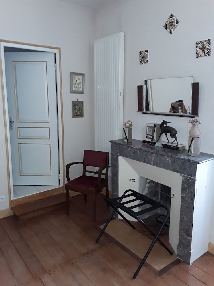 Double Room (Art-Déco )