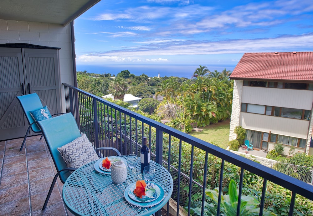 Condo, 2 Bedrooms