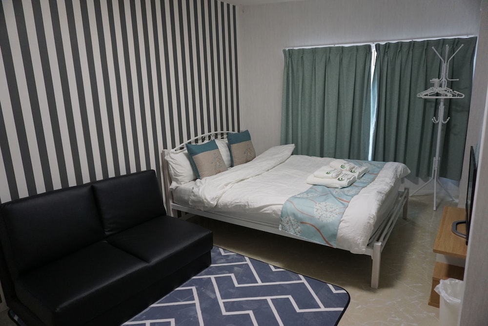 Apartment for 8 Guests, 2F photo 3