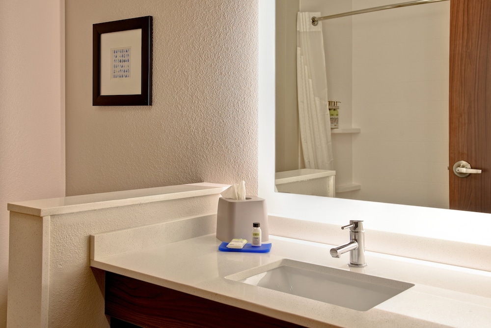 Suite, 1 King Bed, Accessible (Communications, Living Area) - Photo 7