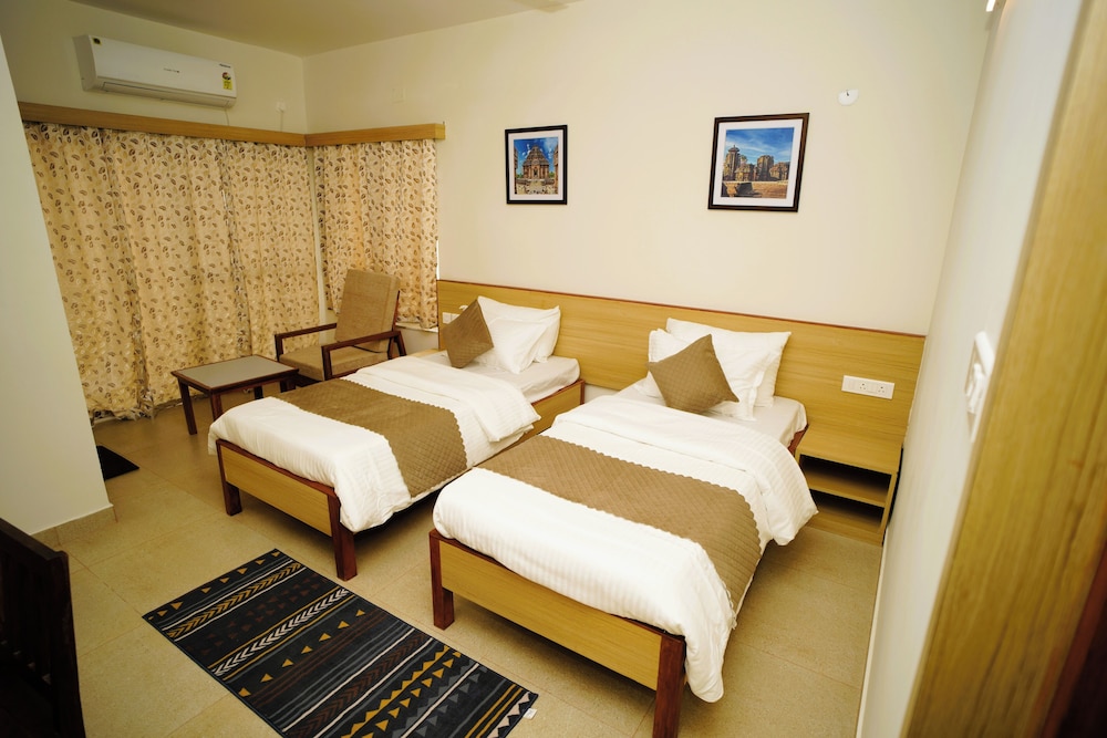 Deluxe Twin Room, City View