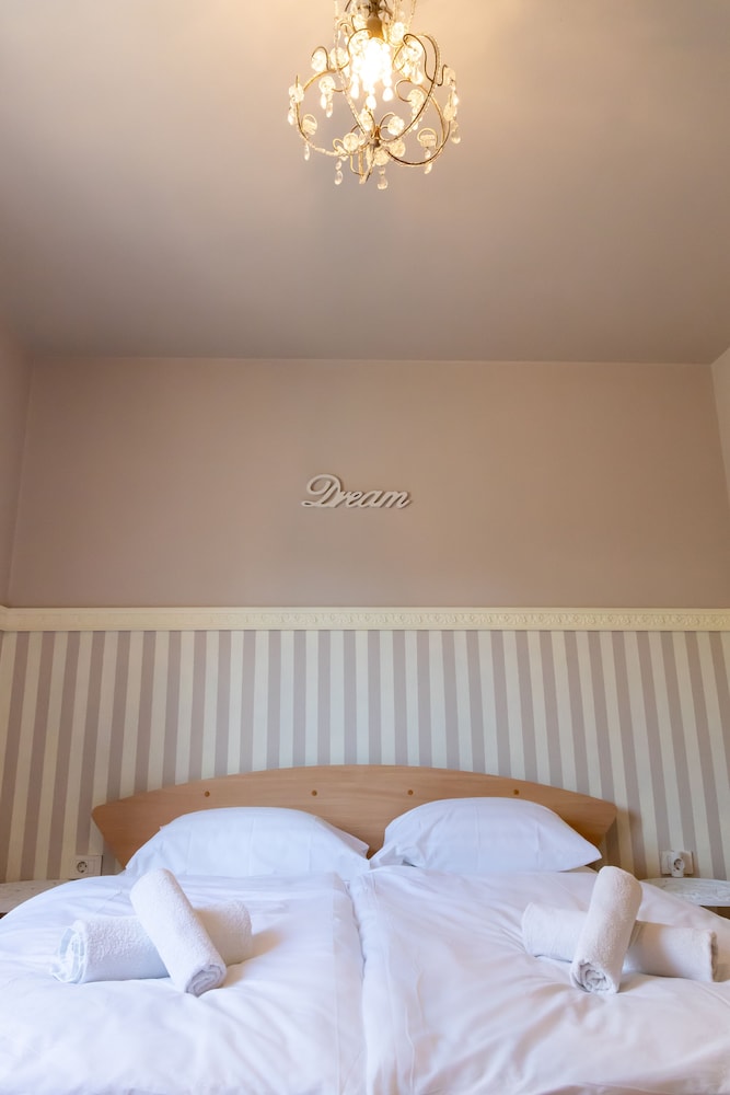 Deluxe Apartment photo 1