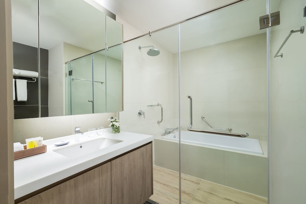 Premier Room, 2 Bedrooms - Photo 15