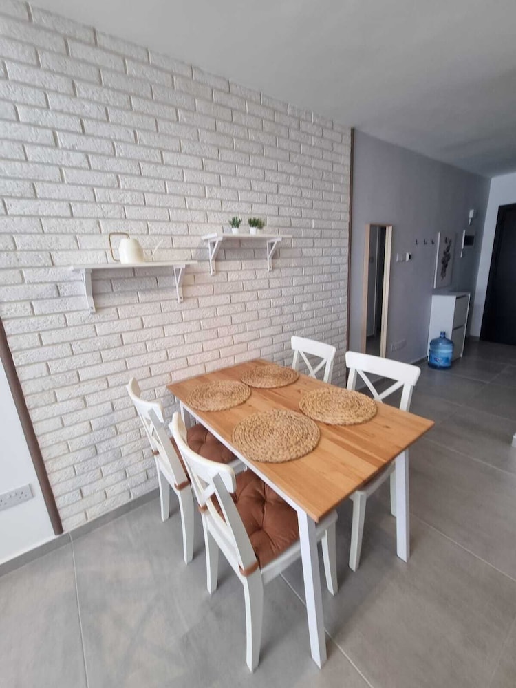 Deluxe Duplex, Balcony, Pool View photo 3