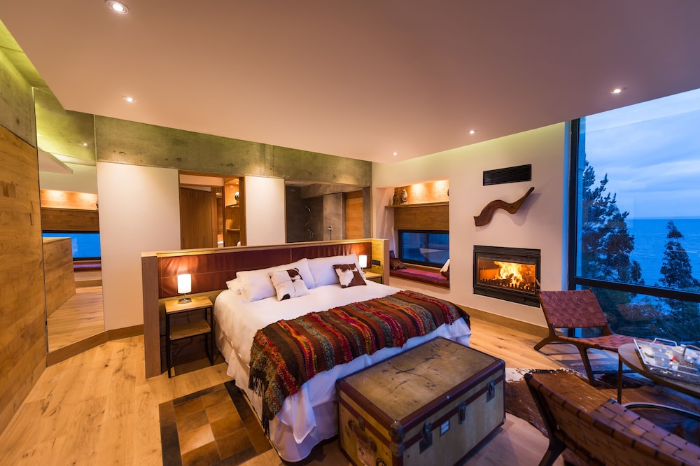 Superior Room, Lake View photo 3