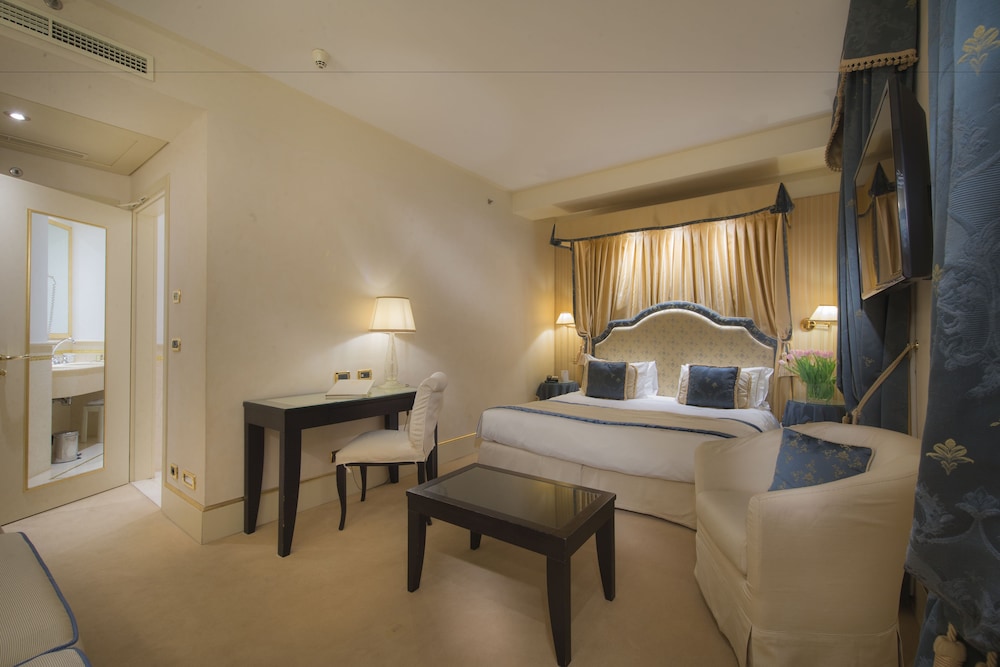 Junior Suite (Triple) thumbnail 5