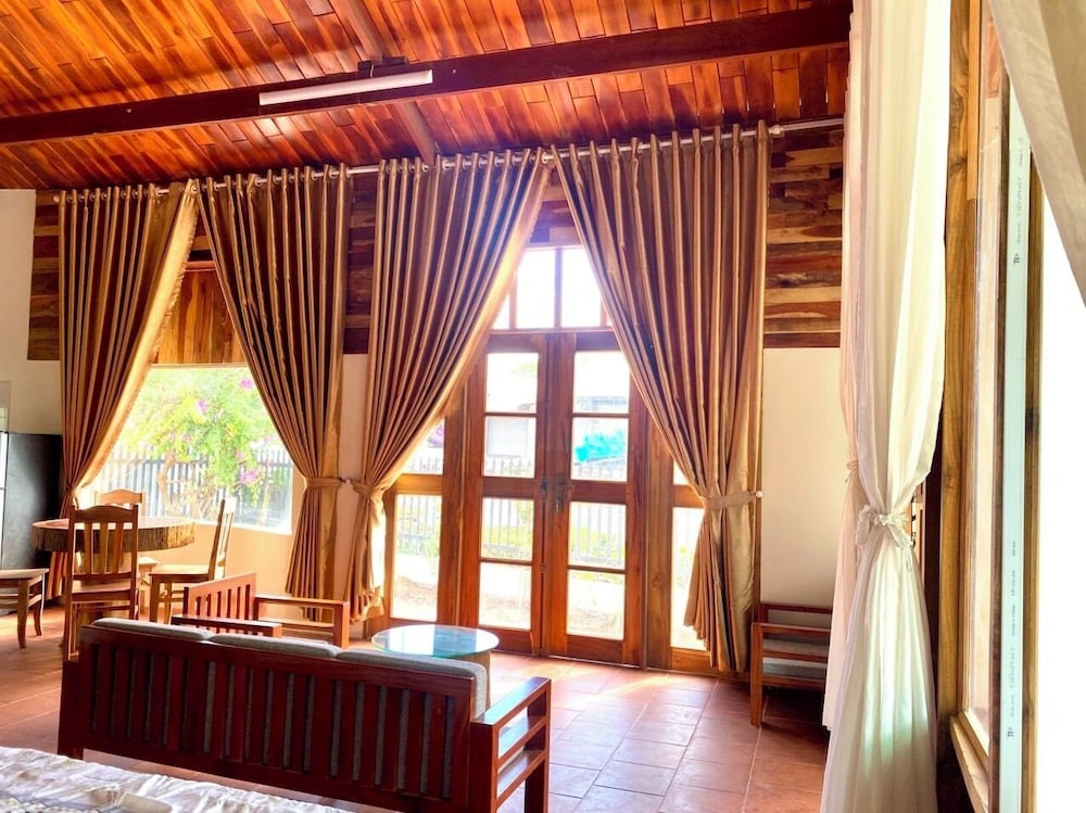 Chalet, Garden View