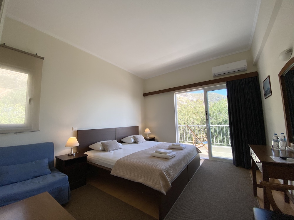 PET FRIENDLY ROOM