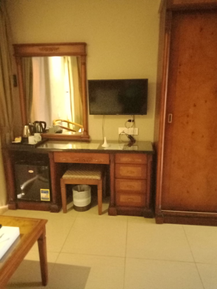 Standard Double or Twin Room - Photo 23