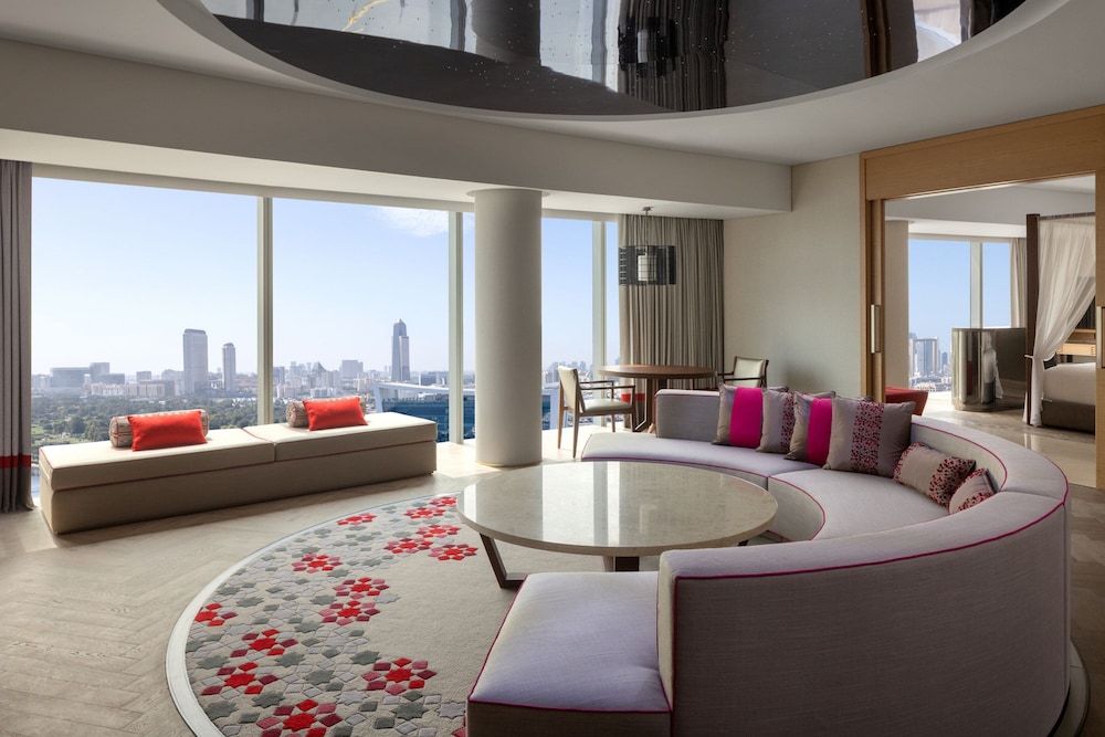 Executive Double Room, 1 King Bed (View) thumbnail 5