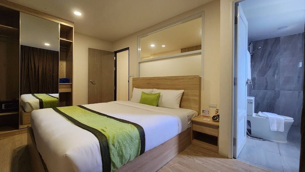 Deluxe Suite - Photo 4