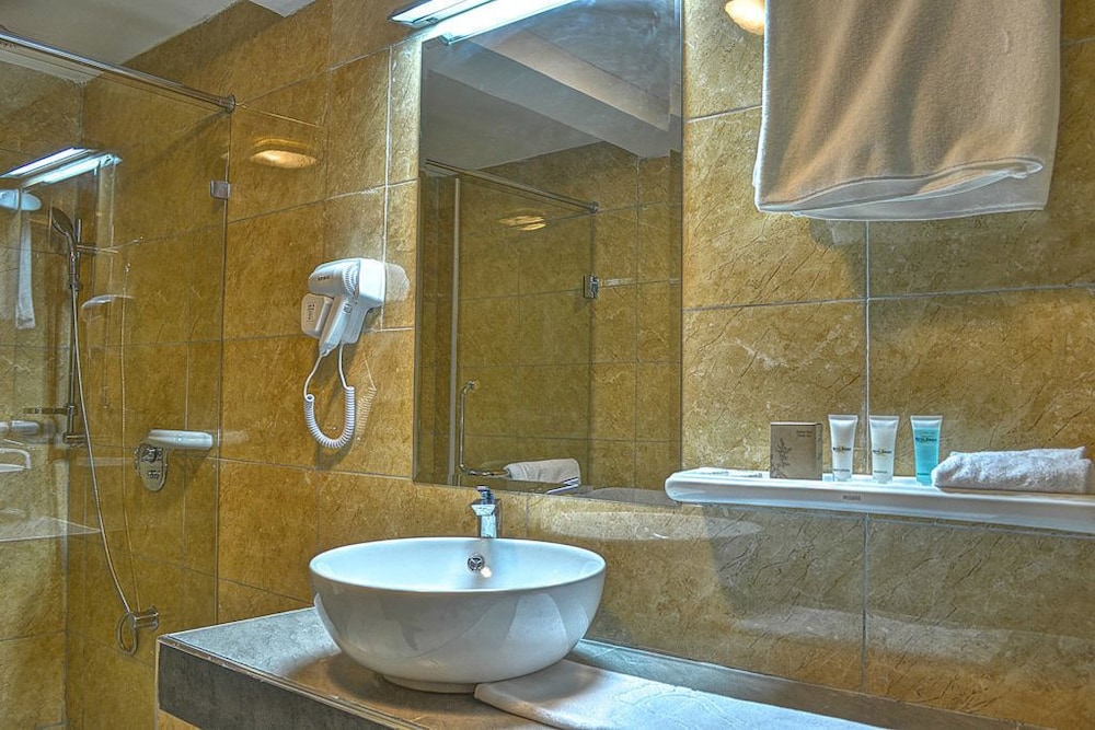 Royal Suite photo 3