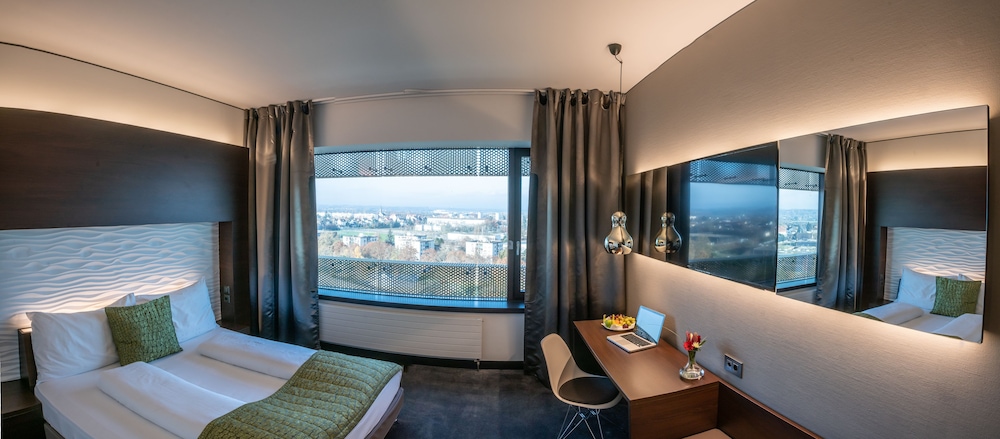 Business Double Room - Photo 1