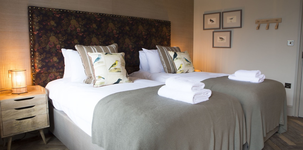 Standard Twin Room, 2 Twin Beds photo 3