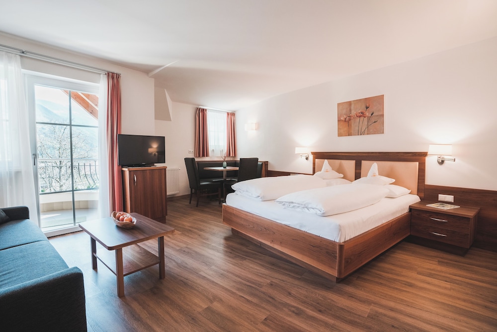 Superior Double Room, Balcony photo 3