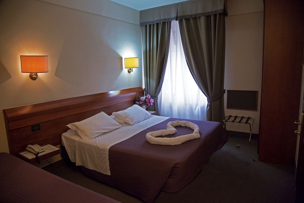 Triple Room - Photo 3