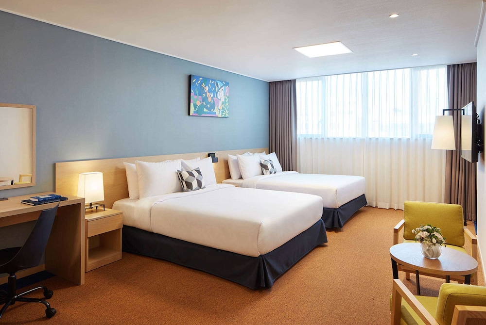 Family Suite, 2 Double Beds, Non Smoking photo 1